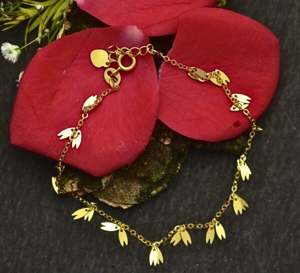 Untitled design - 1 Fancy bracelet