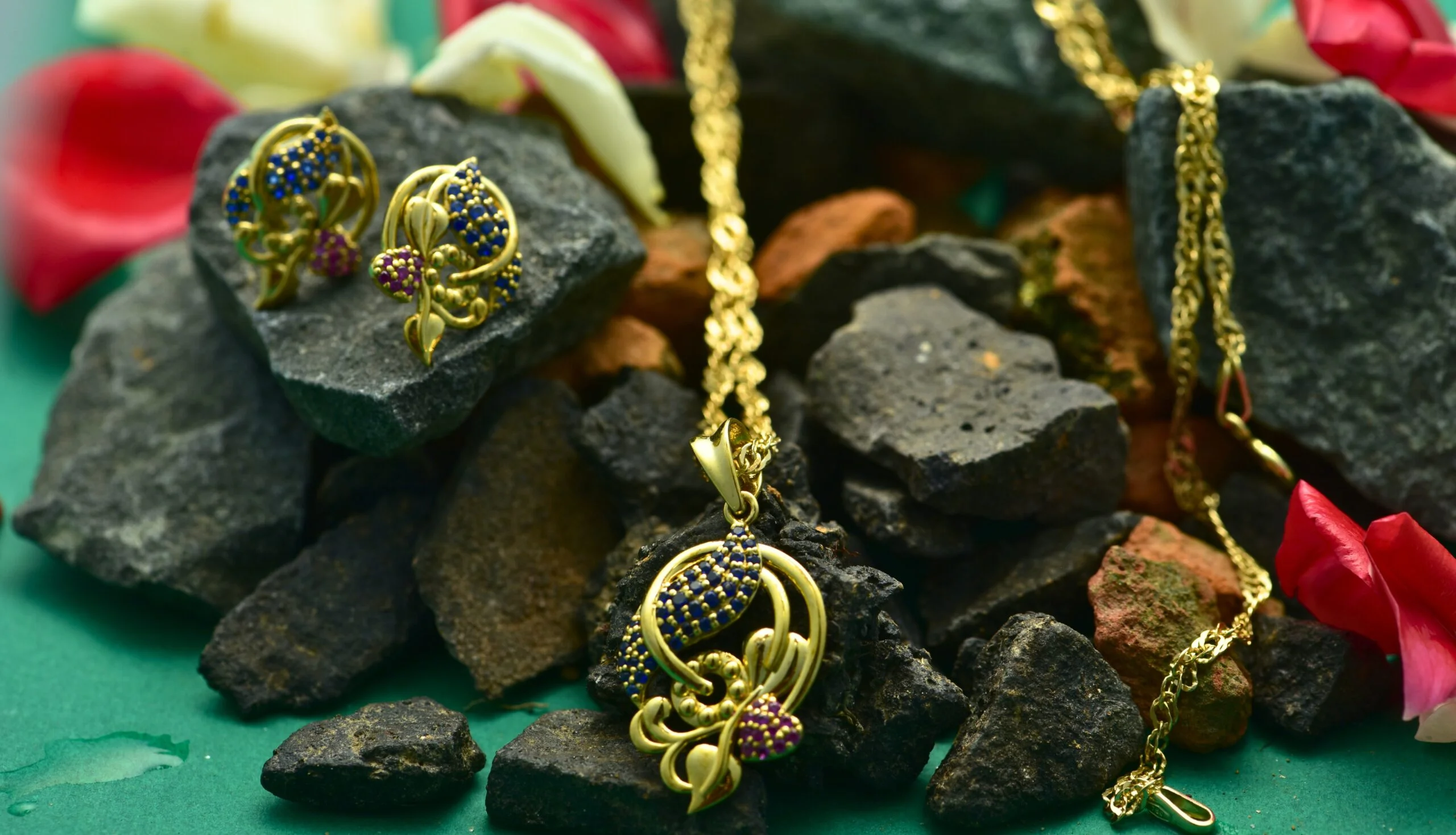 edit 8 Beautiful pendent